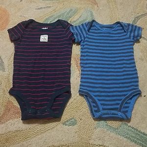 🏖child of mine by Carter's 3-6M onesies